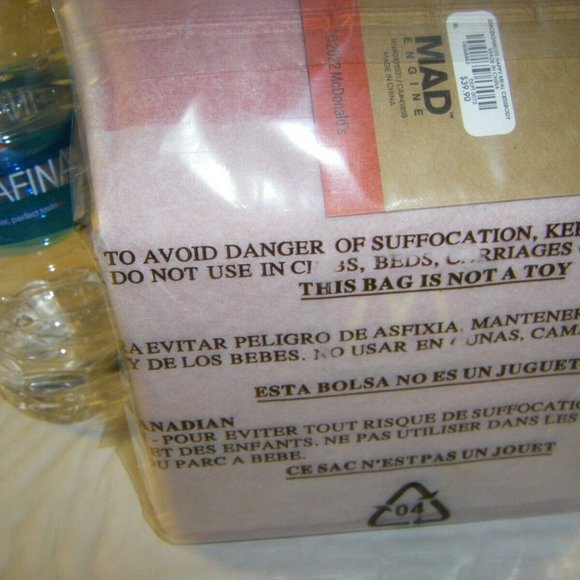 McDonald's Happy Meal Box Figural Crossbody Bag Red NEW SEALED - Picture 9 of 16